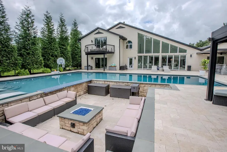 13025 Heil Manor Dr, Reisterstown, MD 21136 - #3