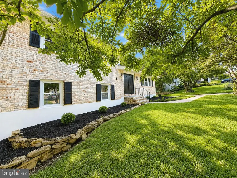 10808 Royal Mews Rd, Cockeysville, MD 21030 - #2