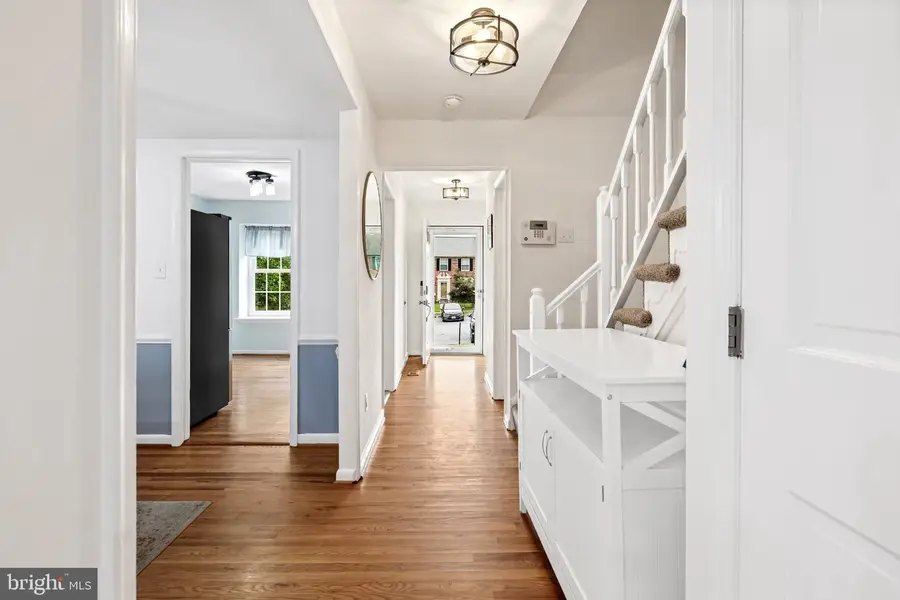 8 Castlebar Ct, Lutherville Timonium, MD 21093 - #2