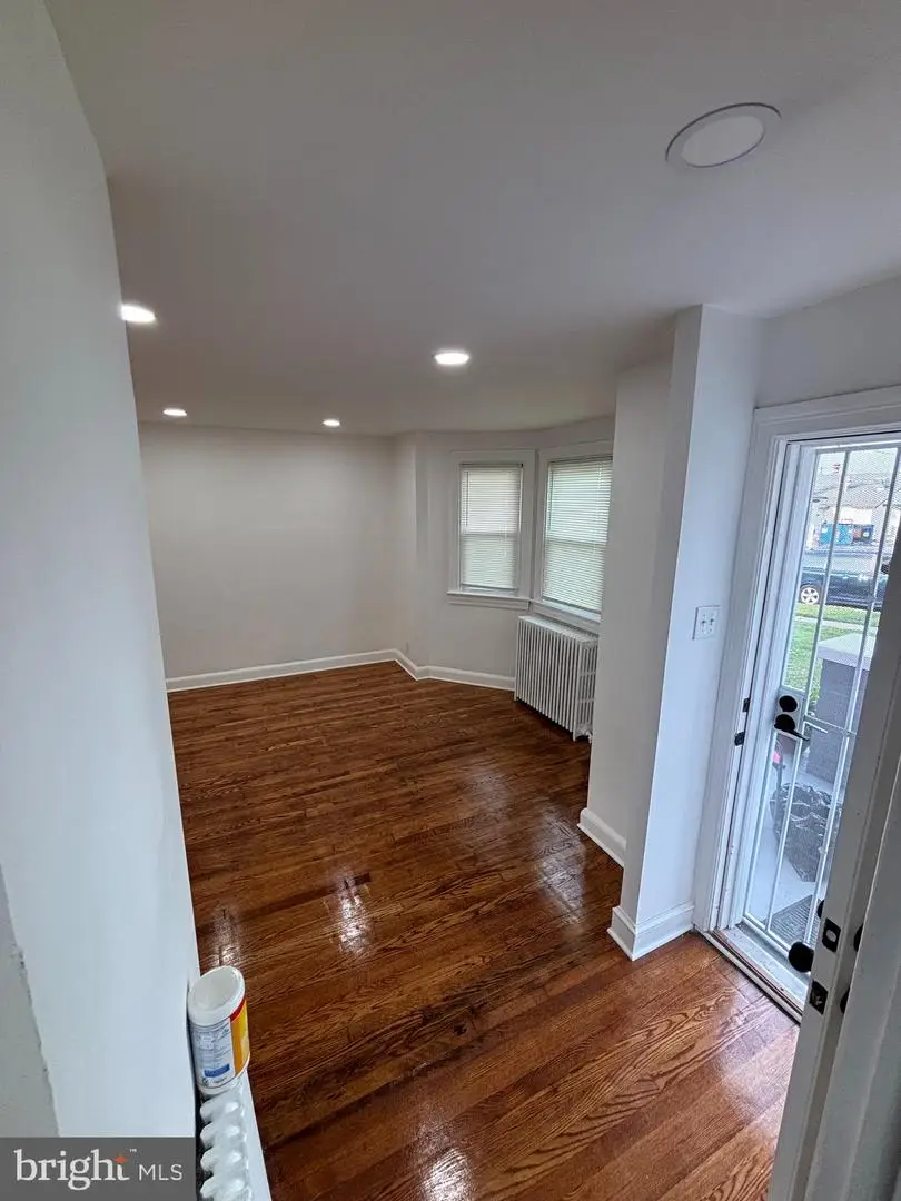 4 Maple Dr, Catonsville, MD 21228 - #3