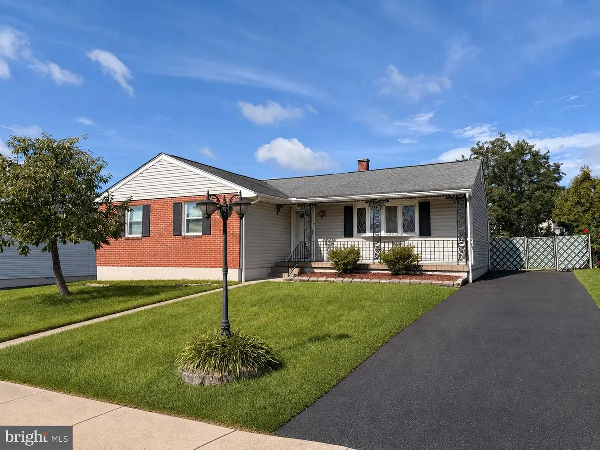 4 Veitch Ct, Baltimore, MD 21236 - #1