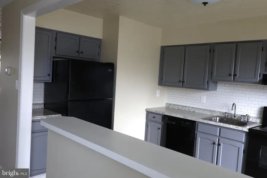 14 Stone Falls Ct, Nottingham, MD 21236 - #3