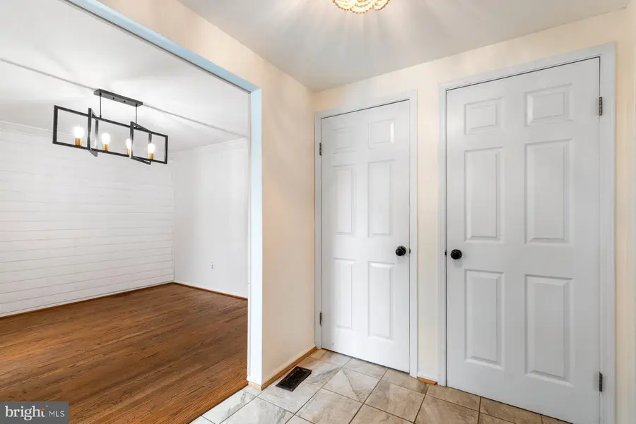 2 Topwood Ct, Parkville, MD 21234 - #3