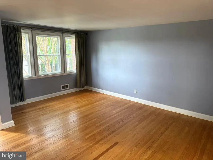 6018 Edmondson Ave, Catonsville, MD 21228 - #3