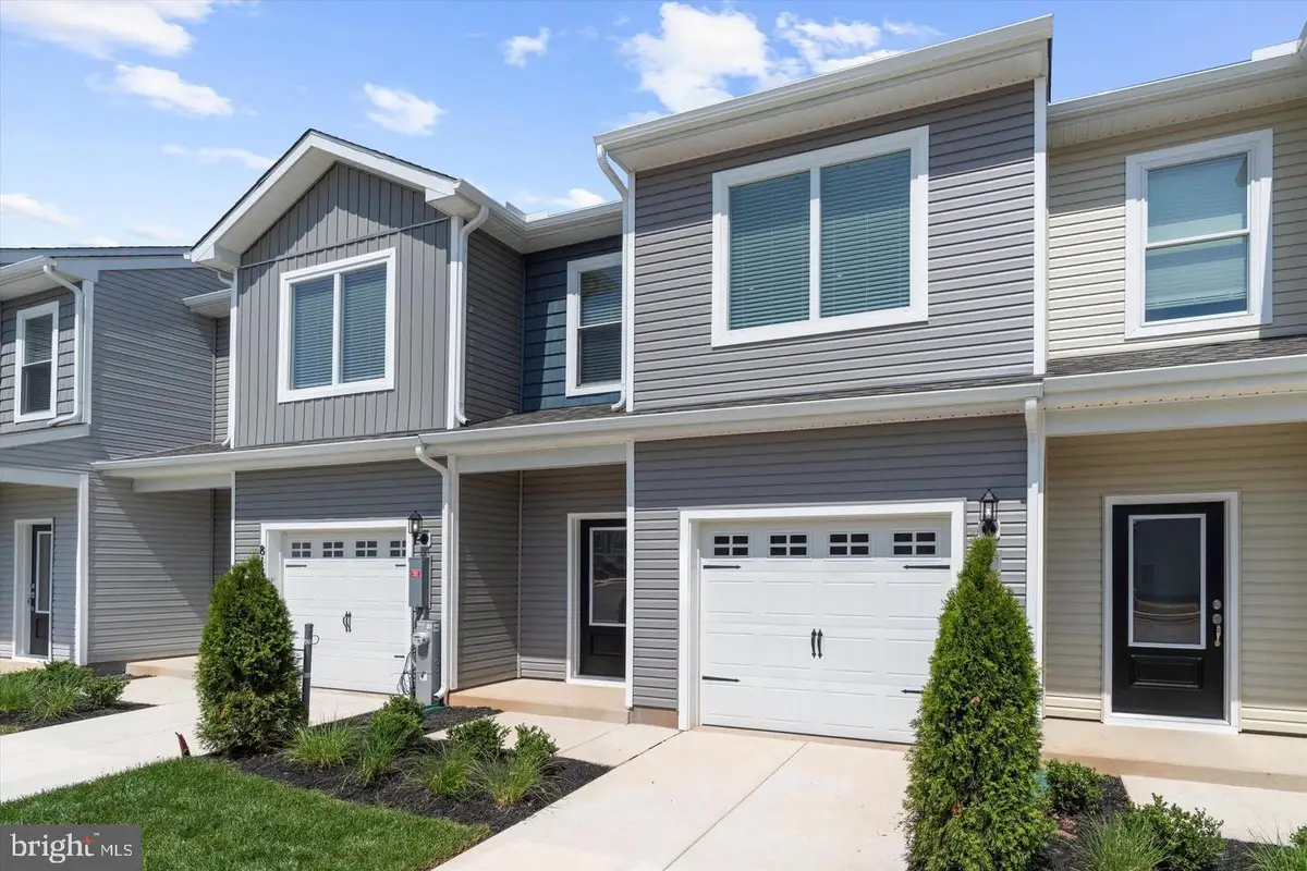 8133 Bartholomew Ct, Baltimore, MD 21206 - #1