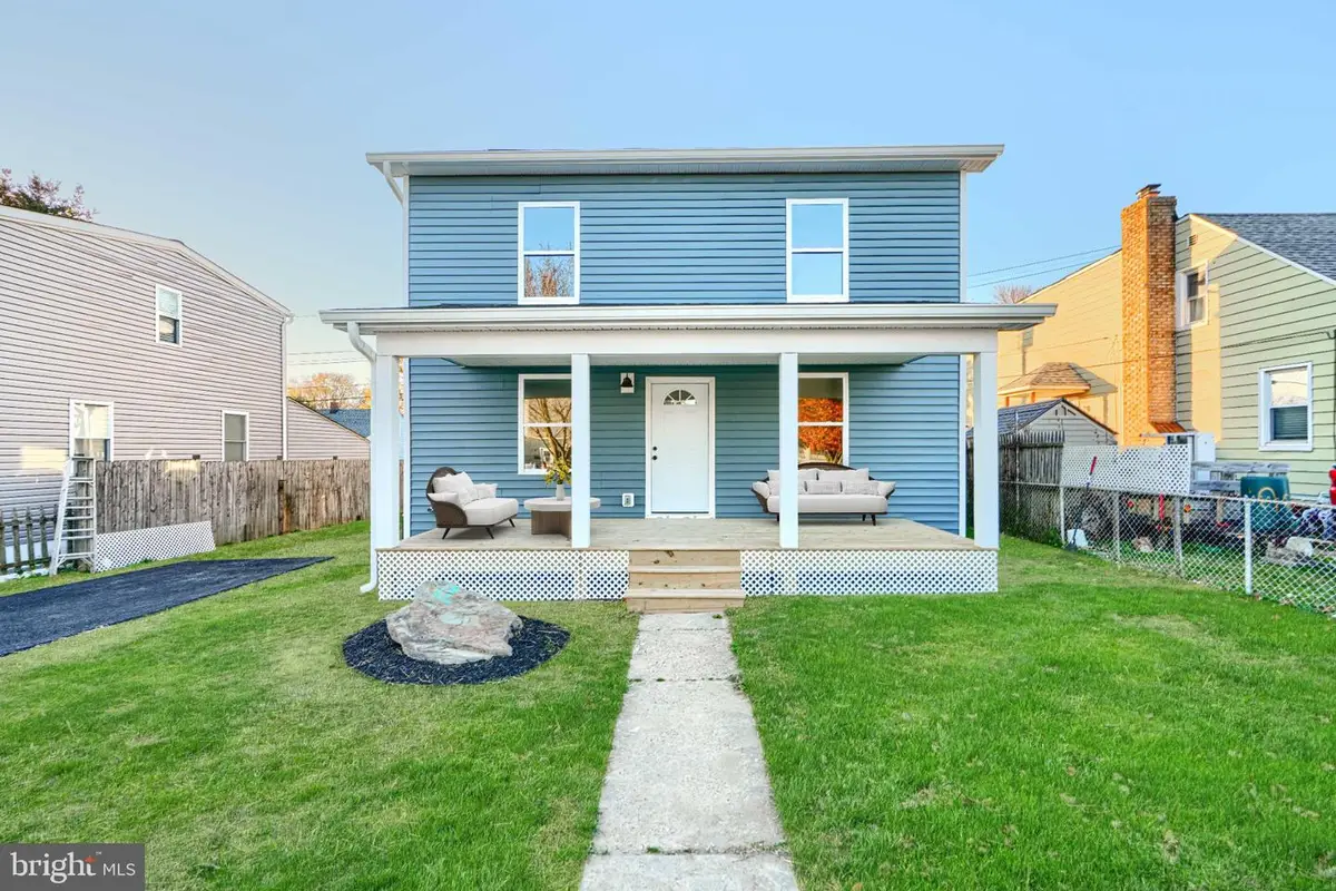 9 Avenal Rd, Essex, MD 21221 - #1