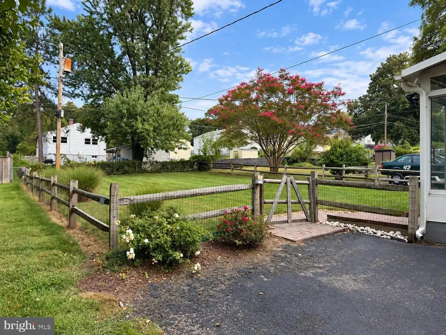 5203 Benson Ave, Halethorpe, MD 21227 - #3