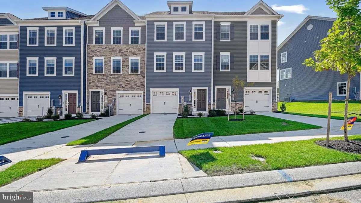 5009 Silver Oak Dr, Rosedale, MD 21237 - #1