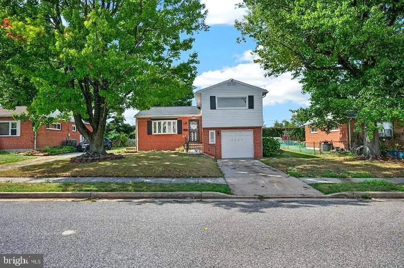 6024 Moorehead Rd, Catonsville, MD 21228 - #2