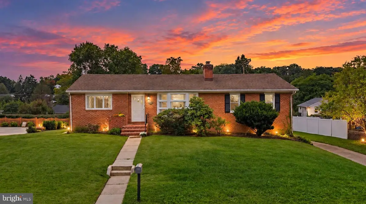 105 Martingale Rd, Lutherville Timonium, MD 21093 - #1