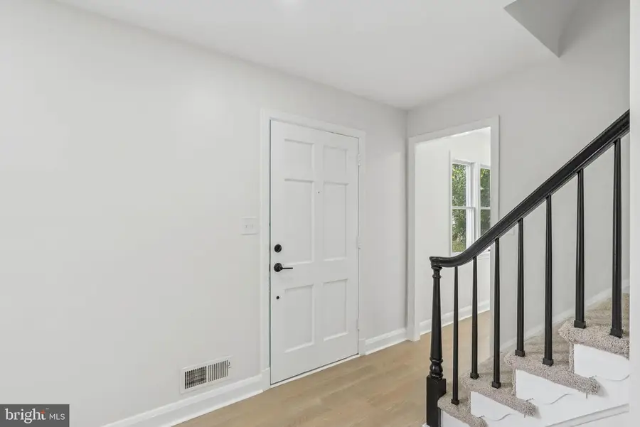 2620 Matthews Dr, Parkville, MD 21234 - #3