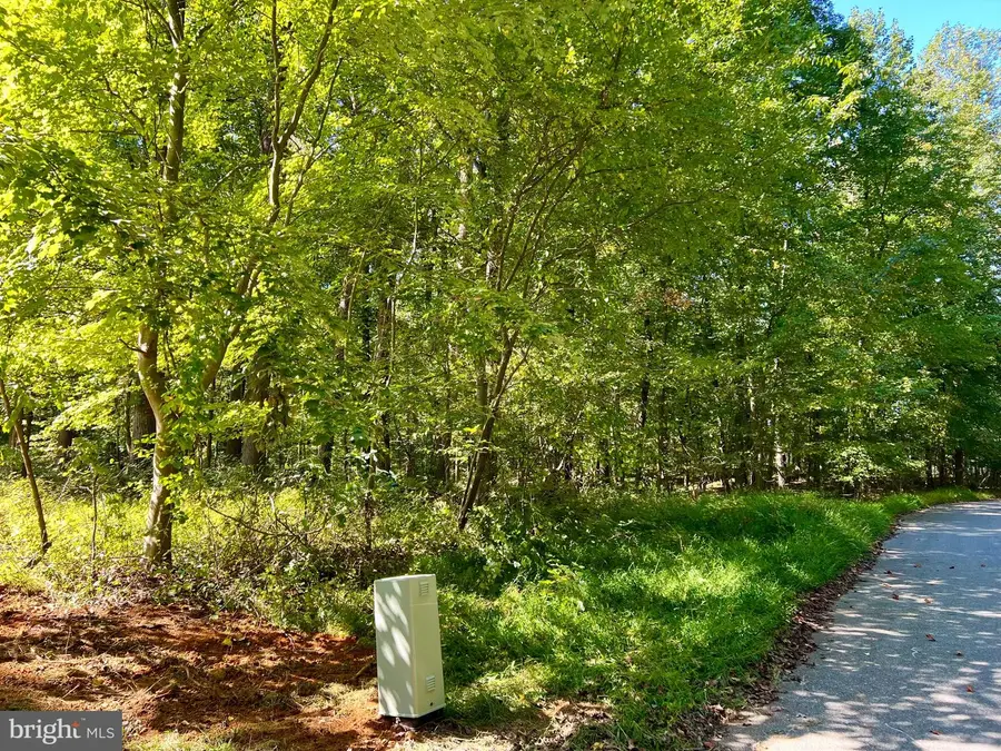 5531 Weywood Dr, Reisterstown, MD 21136 - #2