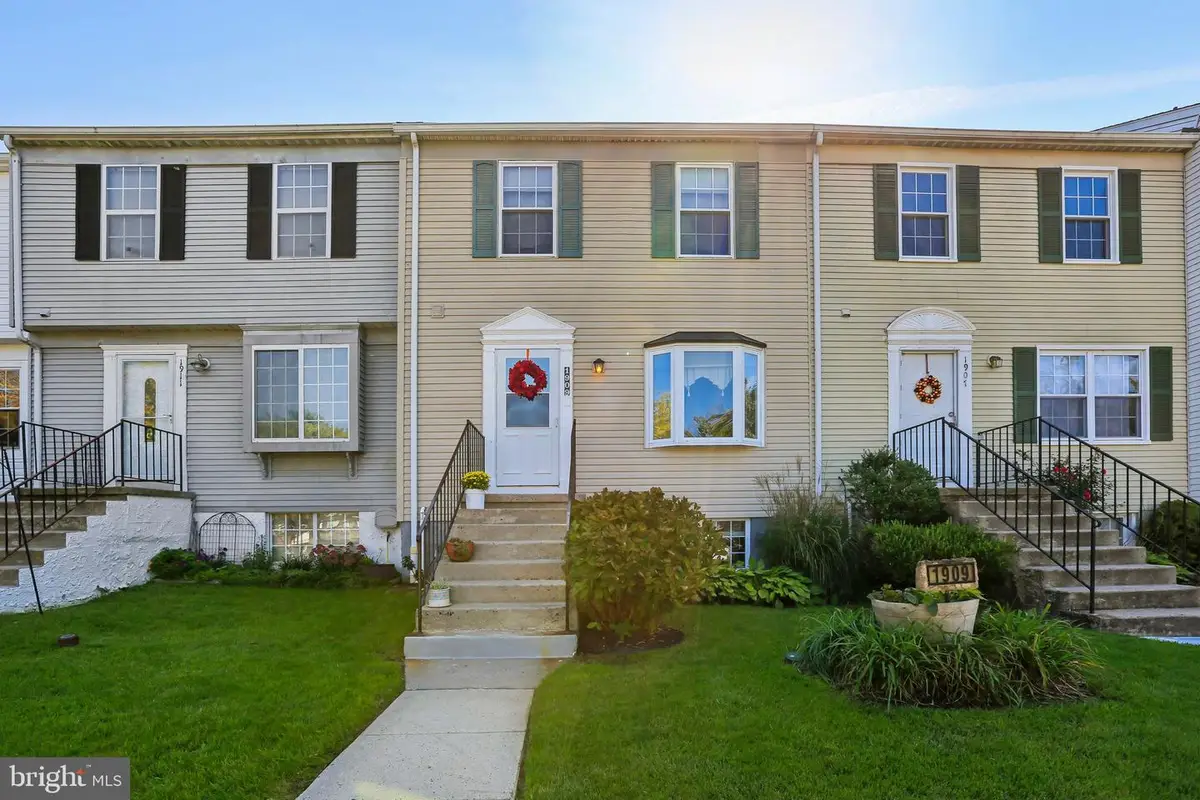 1909 Newhaven Dr, Baltimore, MD 21221 - #1