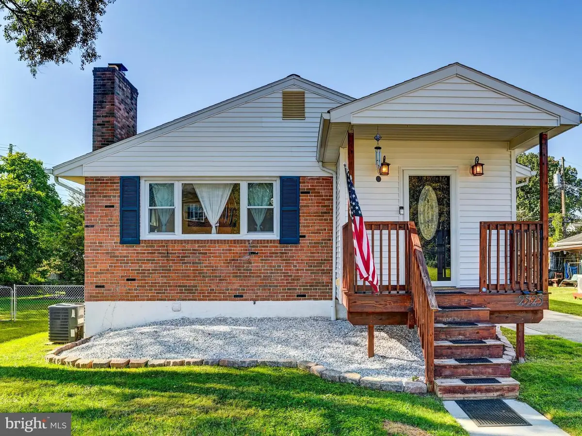 2525 Wendover Rd, Parkville, MD 21234 - #1