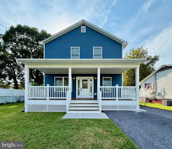 8221 Beach Dr, BALTIMORE, MD 21222