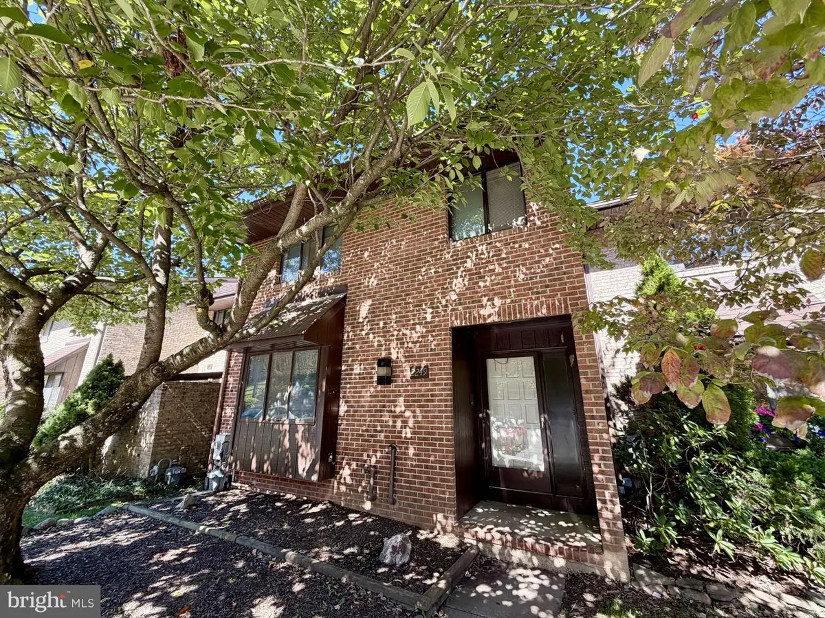 2249 Chapel Valley Ln, Lutherville Timonium, MD 21093 - #1