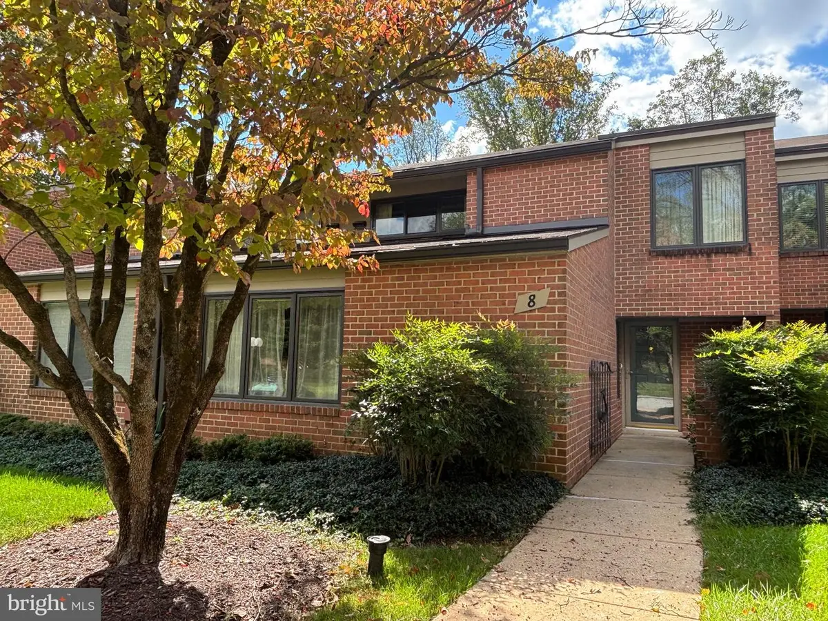 8 Oakhampton Dr, Lutherville, MD 21093 - #1
