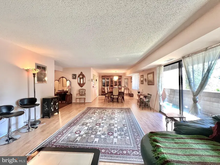 9 Suntop Ct #201, Baltimore, MD 21209 - #2