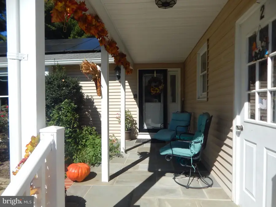 2 Trelawny Ct, Lutherville Timonium, MD 21093 - #2