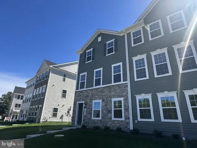 8227 Fairbrook Rd, Windsor Mill, MD 21244 - #1