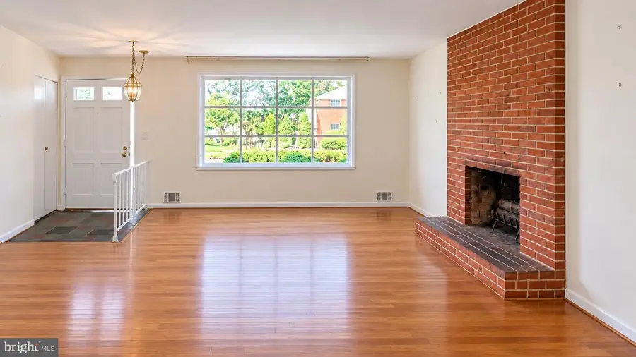 5 Haddington Rd, Lutherville Timonium, MD 21093 - #2