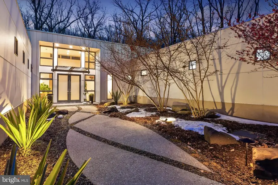 2923 Woodvalley Dr, Pikesville, MD 21208 - #3