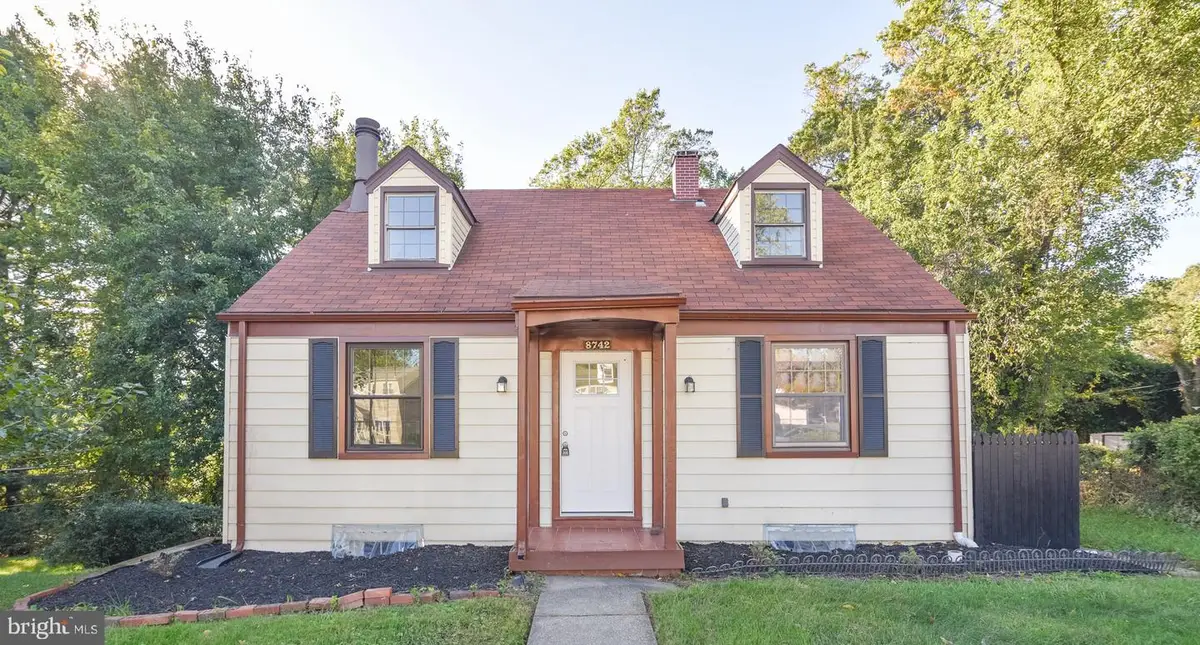 8742 Lackawanna Ave, Parkville, MD 21234 - #1