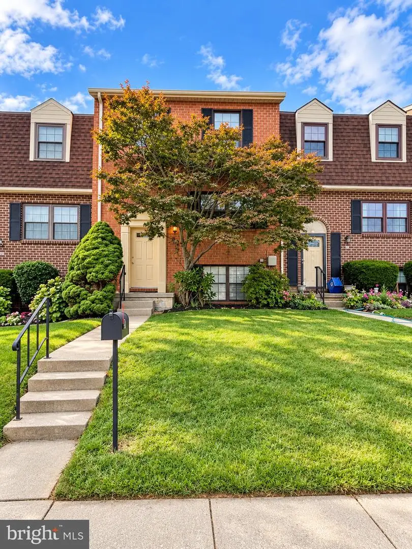 19 Casey Ct, Catonsville, MD 21228 - #2