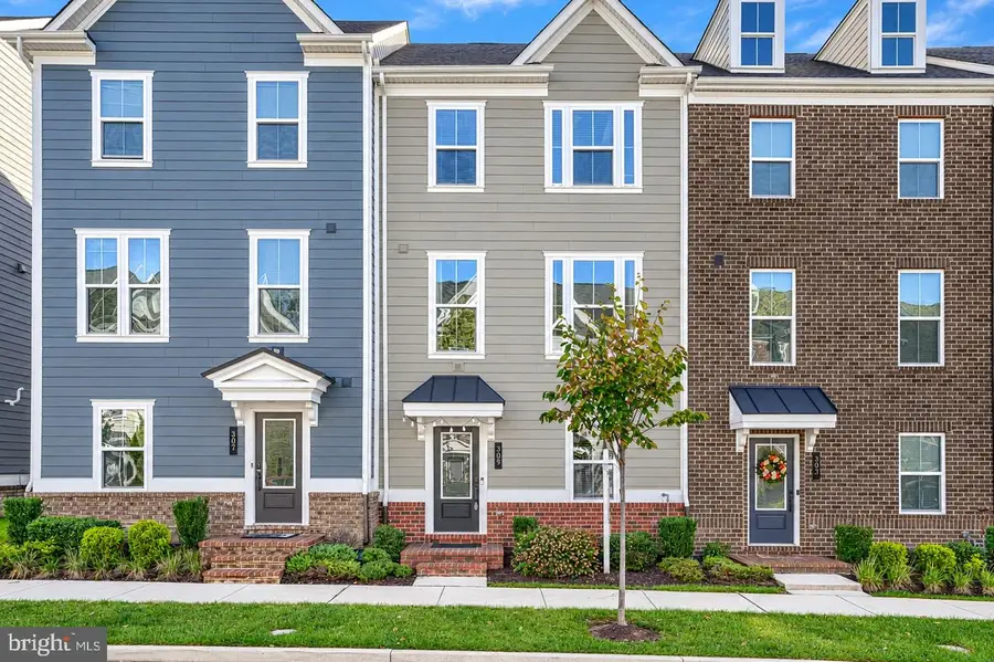 305 Heritage St, Middle River, MD 21220 - #3