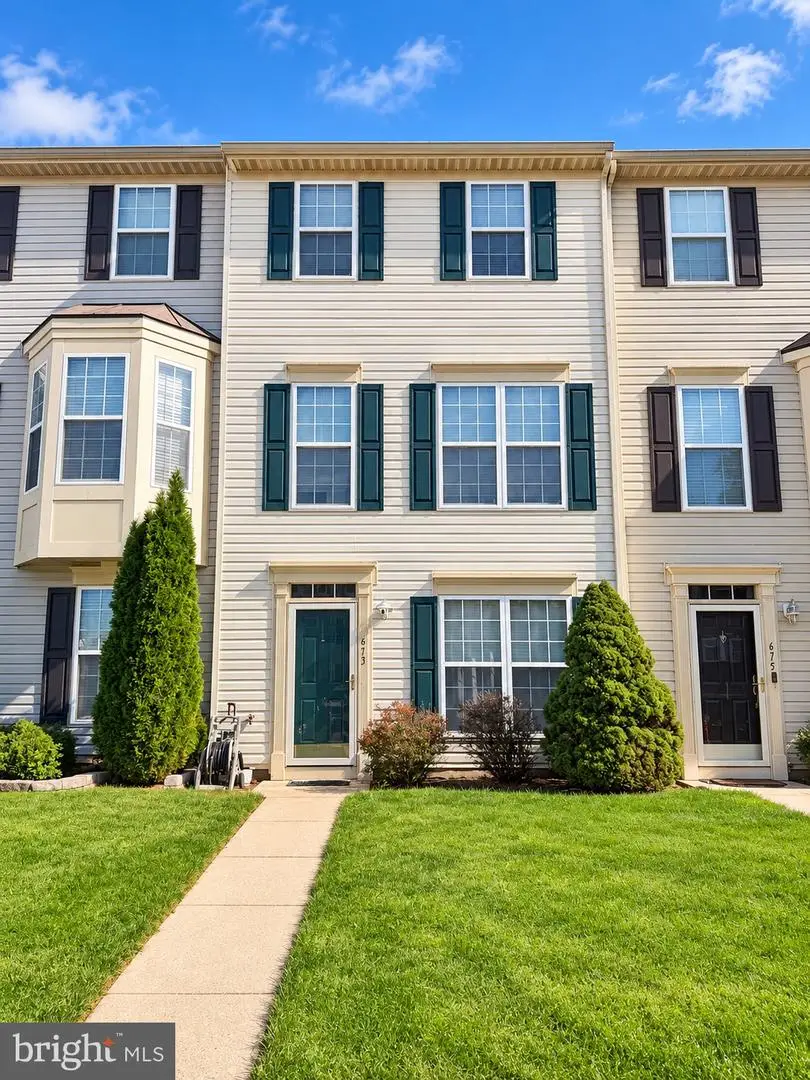 673 Hunting Fields Rd, Middle River, MD 21220 - #1