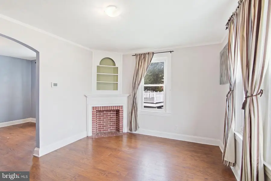 2911 Putty Hill Ave, Parkville, MD 21234 - #3