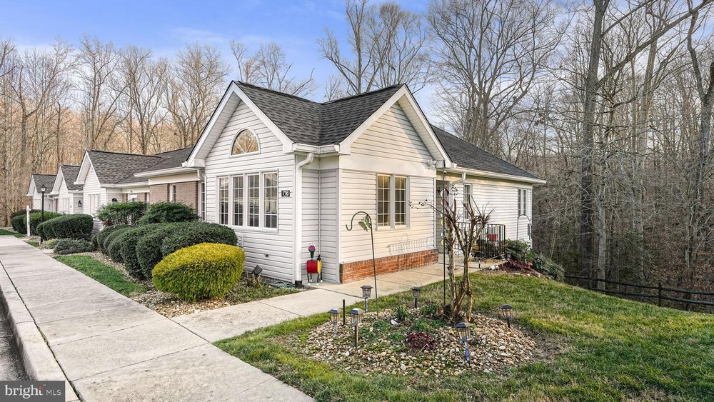 716 Charlotte Ct 27, PRINCE FREDERICK, MD 20678 BHGRE