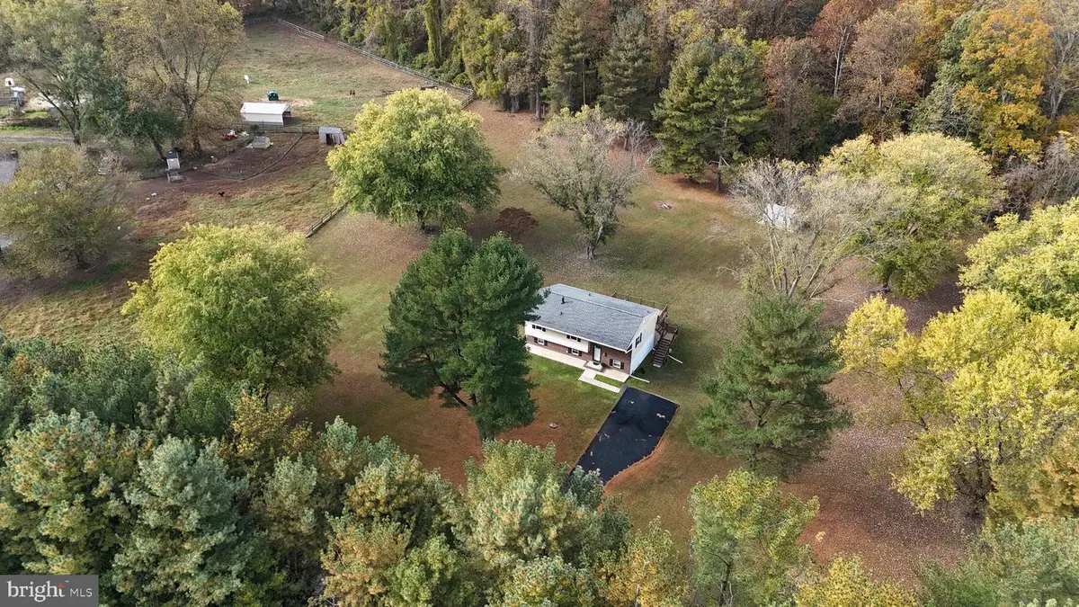 550 Carla Dr, Huntingtown, MD 20639 - Image #1