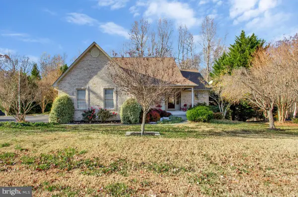 220 Sandhill Ct, ST LEONARD, MD 20685