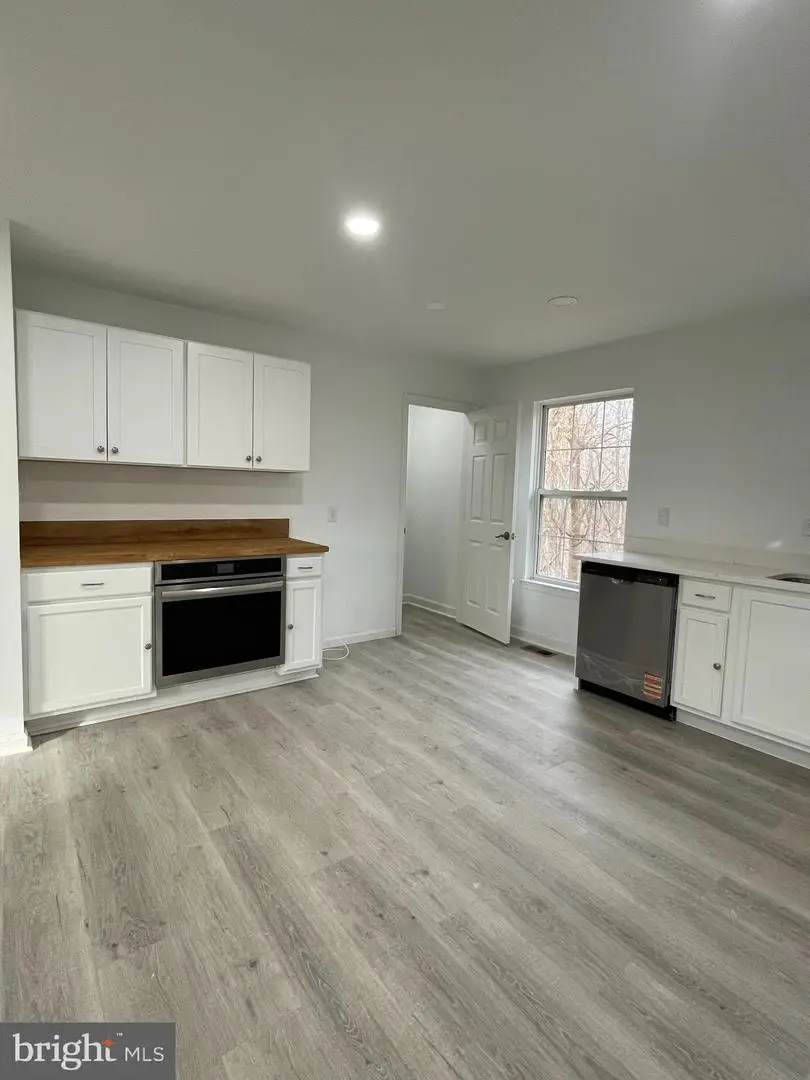 9550 N Side Dr, Owings, MD 20736 - Image #2