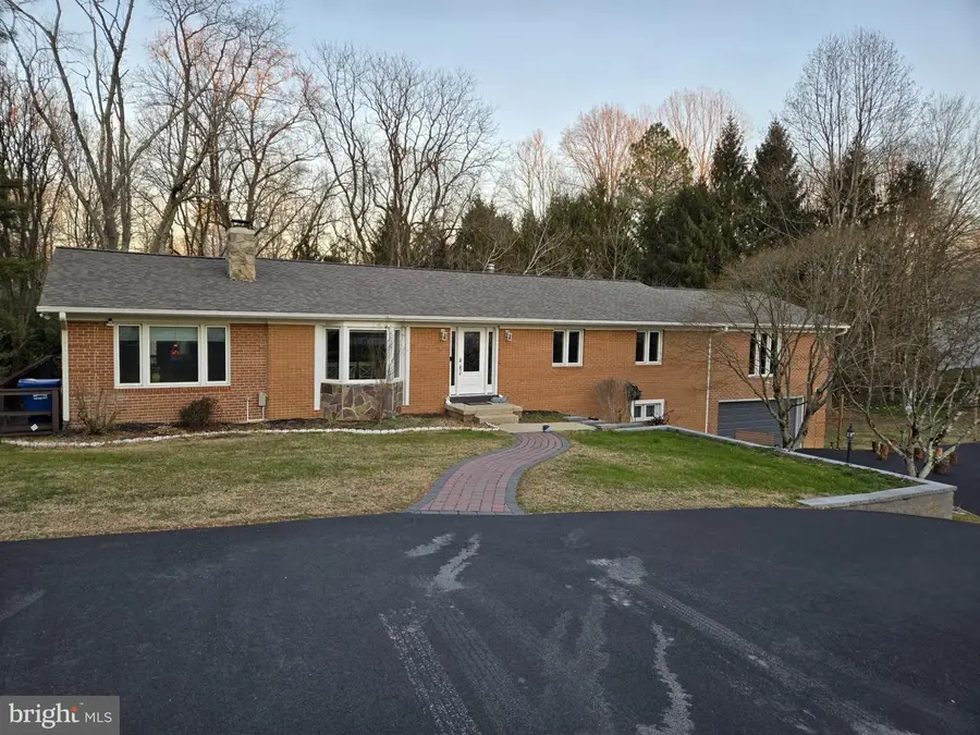 7109 Persimmon Ln, Owings, MD 20736 - Image #2