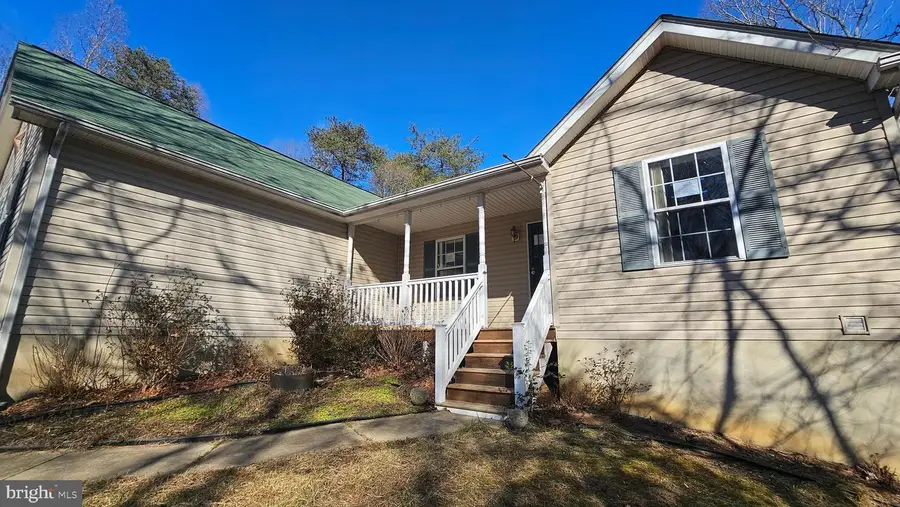 12106 Long Wolf Ln, Lusby, MD 20657 - #2