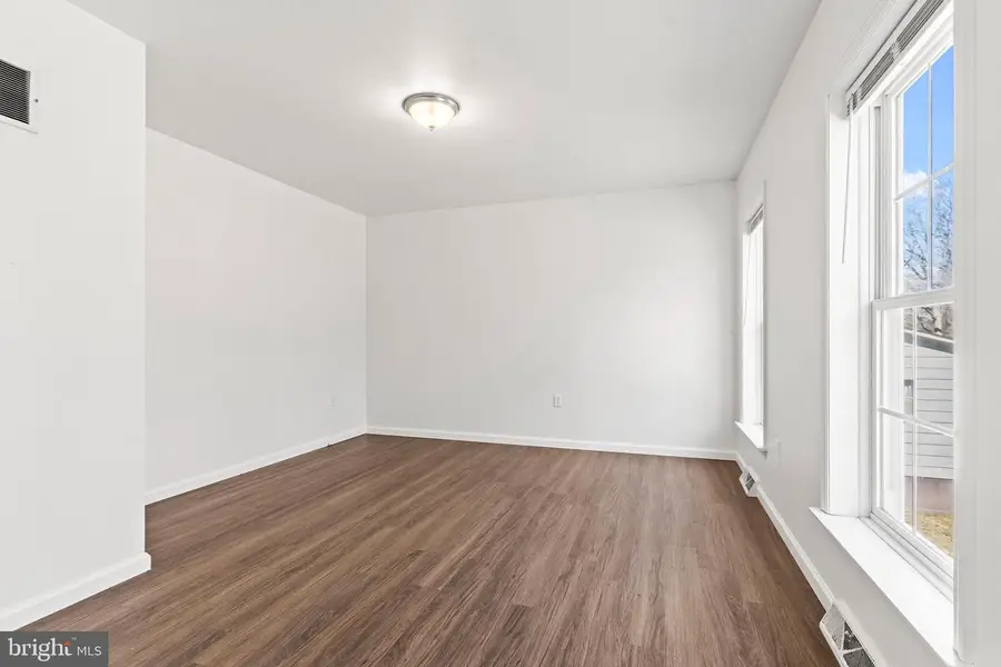 8850 Grovers Ln, Owings, MD 20736 - #3