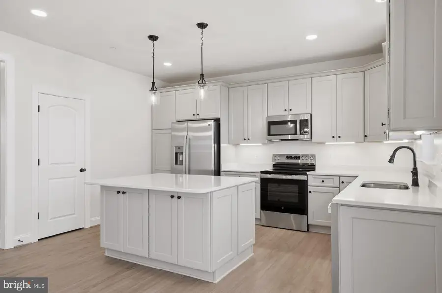 102 Potomac Ct, Prince Frederick, MD 20678 - #2