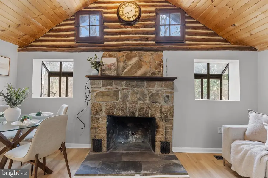 6014 Locust Rd, Saint Leonard, MD 20685 - #2