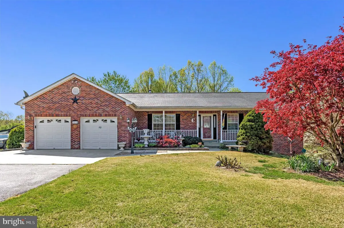 9015 Woodland Way N, Owings, MD 20736 - #1