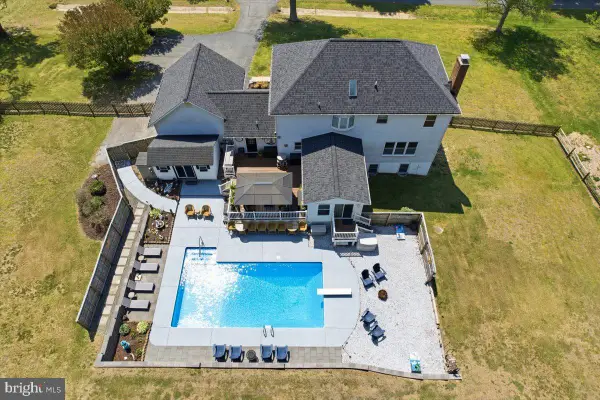 3321 Smithville Dr, DUNKIRK, MD 20754