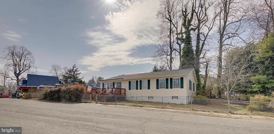 8328 D St, Chesapeake Beach, MD 20732 - #2