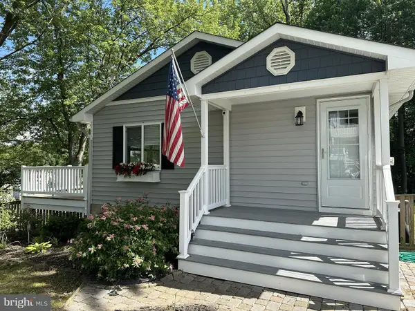 3719 3rd St, NORTH BEACH, MD 20714