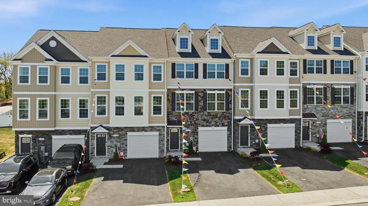 135 Potomac Ct, Prince Frederick, MD 20678 - #1