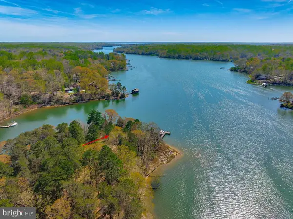 1050 Planters Wharf Rd, LUSBY, MD 20657