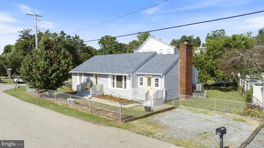 2824 Bay Blvd, Huntingtown, MD 20639 - #2