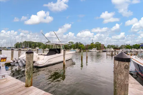 921 Spinnaker Way #921, SOLOMONS, MD 20688