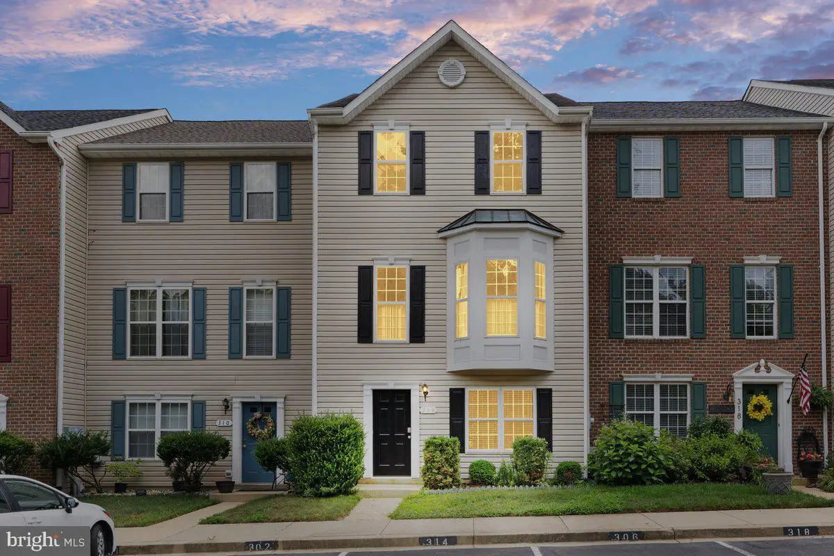314 Cambridge Pl, Prince Frederick, MD 20678 - #1