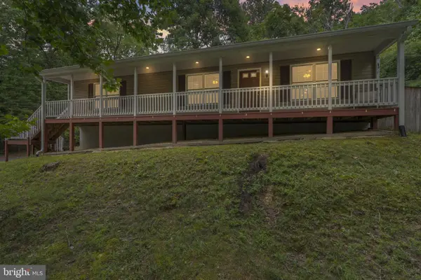 12418 Red Rock Ct, LUSBY, MD 20657